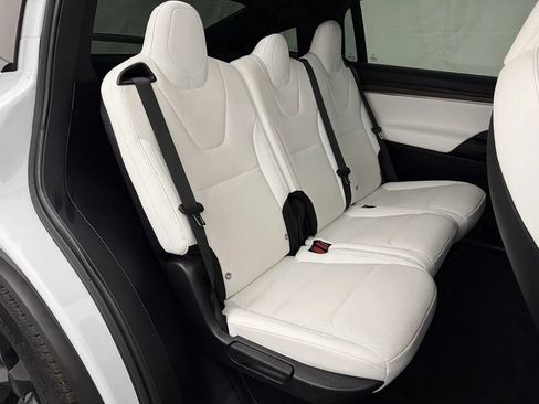 Used 2022 Tesla Model X AWD/4WD image 39