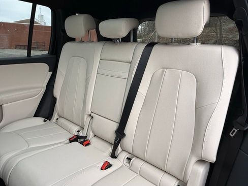 New 2026 Mercedes-Benz GLB 250 4MATIC image 19