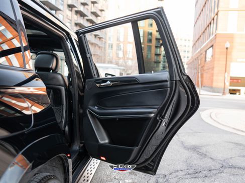 Used 2017 Mercedes-Benz GLS 550 4MATIC image 51