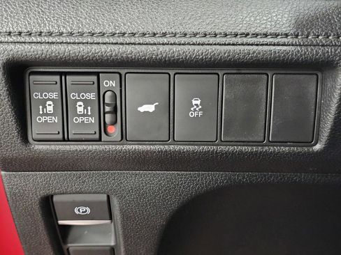 Used 2025 Honda Odyssey Sport-L image 31