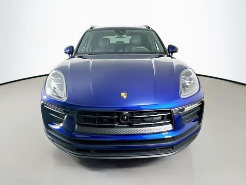Certified 2025 Porsche Macan AWD/4WD image 6