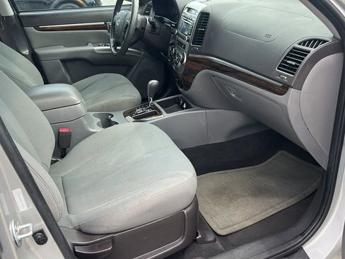 Used 2012 Hyundai Santa Fe GLS FWD image 16
