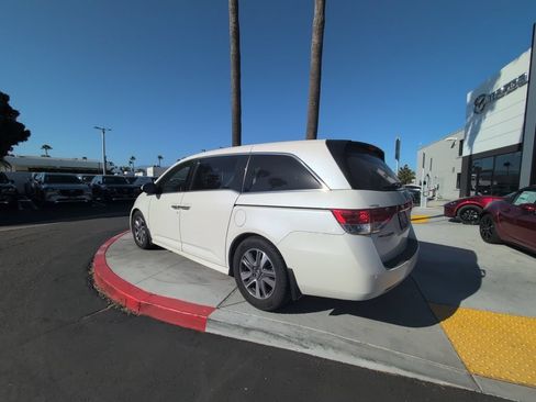 Used 2016 Honda Odyssey Touring Elite image 15