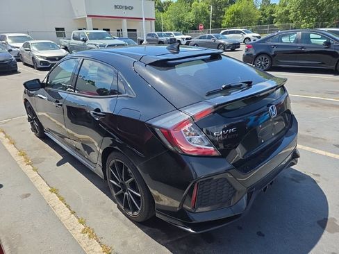 Used 2018 Honda Civic Sport Touring image 9