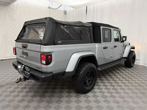 Used 2021 Jeep Gladiator Sport AWD/4WD image 5