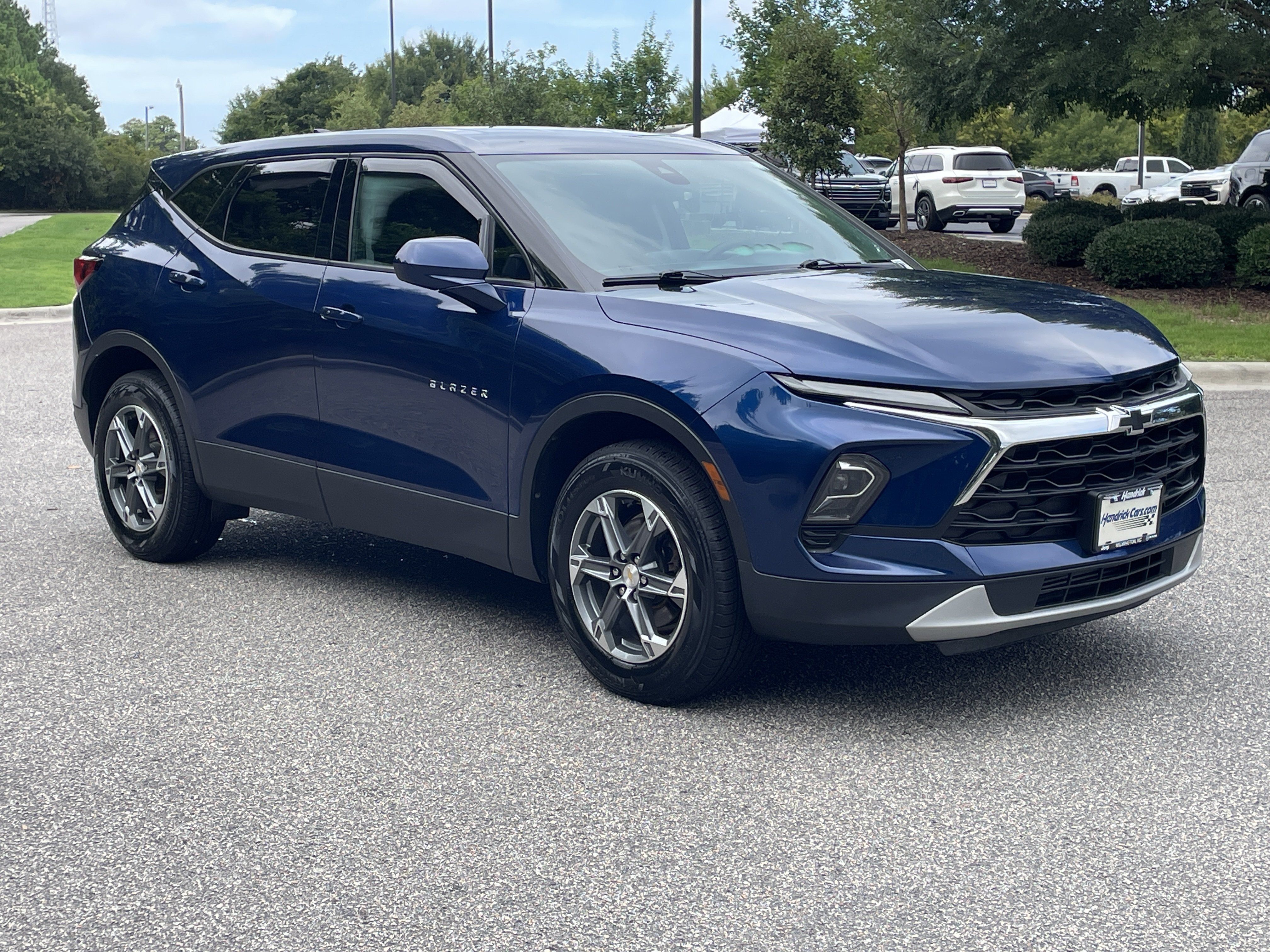 Used 2023 Chevrolet Blazer LT w/ Driver Confidence Package AWD/4WD image 2