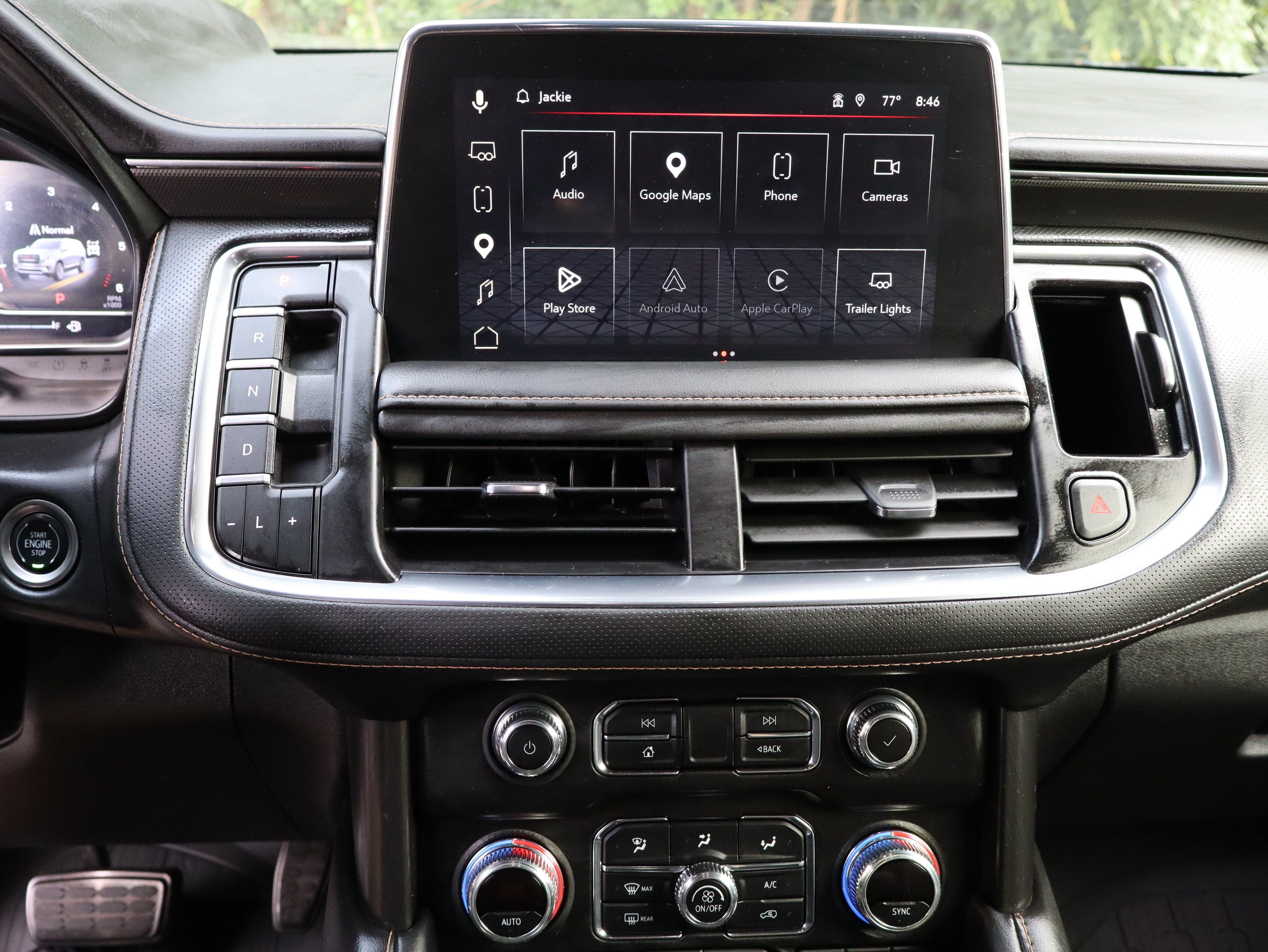 Used 2024 GMC Yukon AT4 w/ Technology Package AWD/4WD image 34