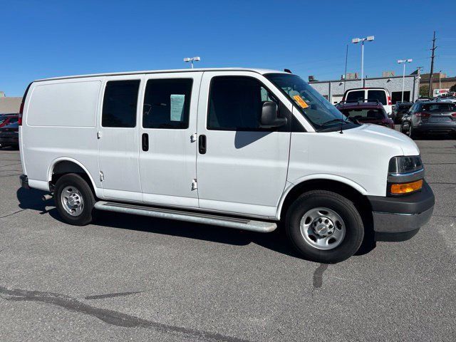 Used 2025 Chevrolet Express 2500 w/ Driver Convenience Package RWD image 10