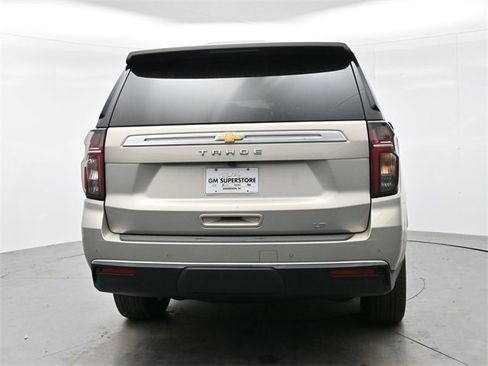 Used 2023 Chevrolet Tahoe LT w/ Luxury Package image 6