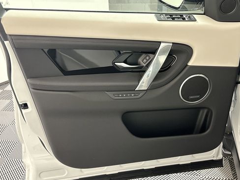 Used 2025 Land Rover Discovery Sport S AWD/4WD image 19