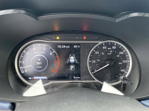 New 2025 Nissan Versa SV w/ Trunk Package image 14