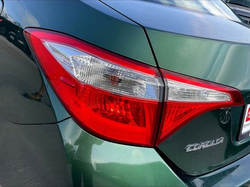 Used 2015 Toyota Corolla LE FWD image 28