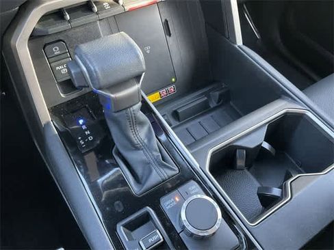 Used 2025 Toyota Tundra Limited image 25