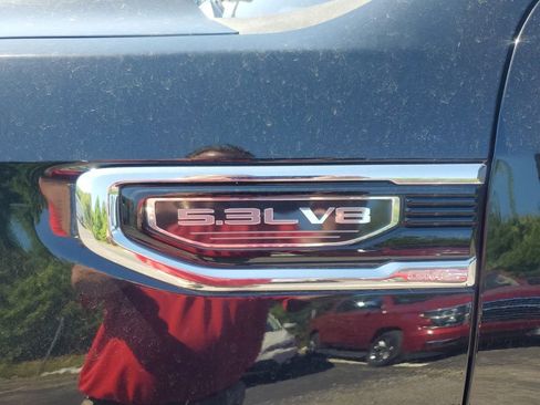Certified 2025 GMC Sierra 1500 SLT AWD/4WD image 12