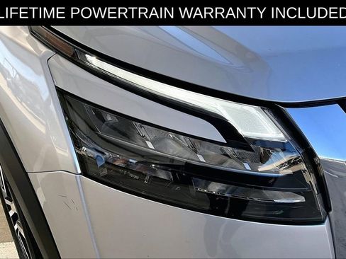 Used 2025 Nissan Pathfinder Platinum w/ Cargo Package image 38