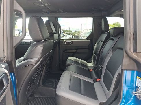 Certified 2024 Ford Bronco Black Diamond w/ Sasquatch Package AWD/4WD image 10