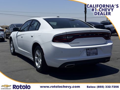 Used 2022 Dodge Charger SXT w/ Leather Interior Group RWD image 4