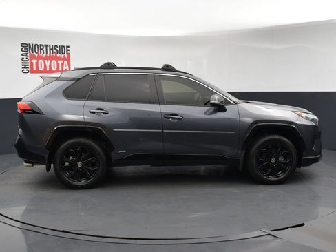 Used 2023 Toyota RAV4 SE AWD/4WD image 5
