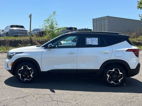 Used 2025 Kia Seltos S AWD/4WD image 7