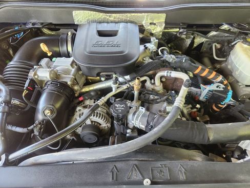 Used 2016 Chevrolet Silverado 2500 High Country w/ Duramax Plus Package AWD/4WD image 33