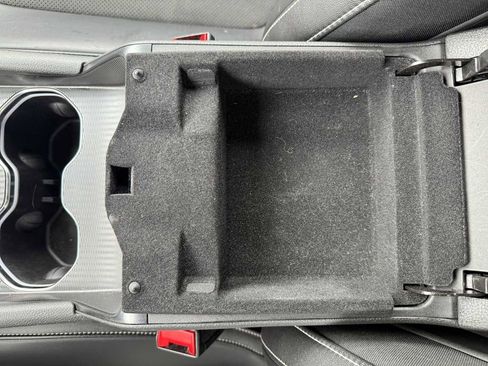 Used 2024 Jeep Grand Cherokee Altitude image 32