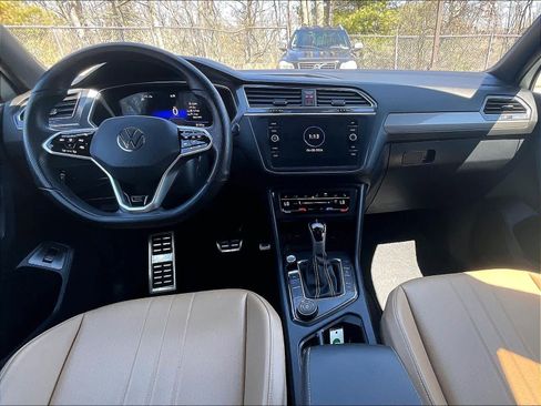 Used 2024 Volkswagen Tiguan SE R-Line image 21