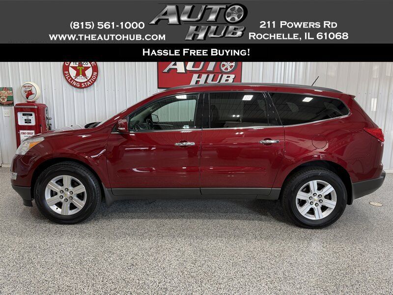 Used 2010 Chevrolet Traverse LT w/ Personal Connectivity Package AWD/4WD image 1