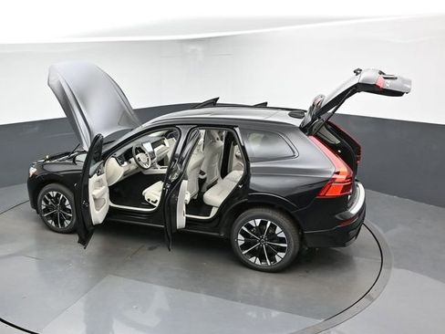 New 2026 Volvo XC60 B5 Ultra w/ Protection Package Premier AWD/4WD image 47