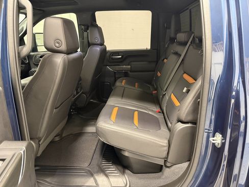 Used 2023 GMC Sierra 2500 AT4 image 41