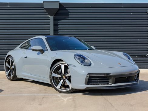 Certified 2024 Porsche 911 Carrera S image 9