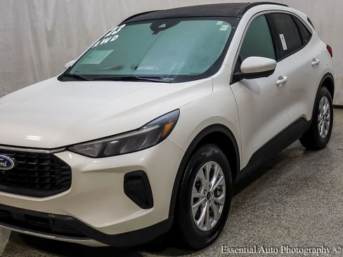 Certified 2023 Ford Escape Active w/ Tech Pack #2 AWD/4WD image 5