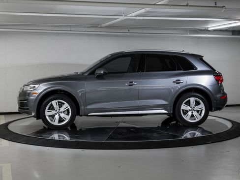 Used 2018 Audi Q5 2.0T Premium image 2