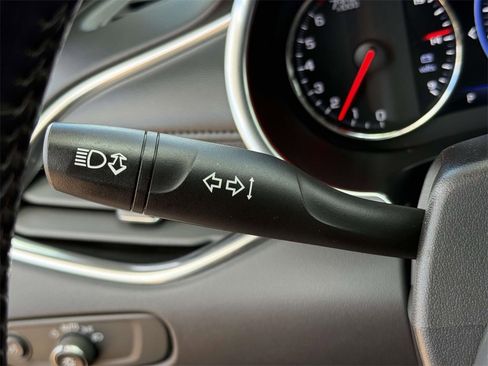 Used 2022 Chevrolet Malibu Premier image 23