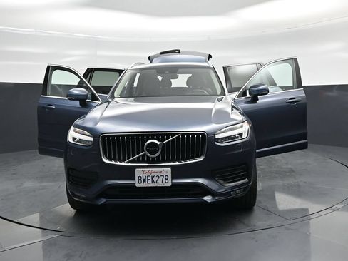 Used 2021 Volvo XC90 T5 Momentum w/ Protection Package Premier AWD/4WD image 30