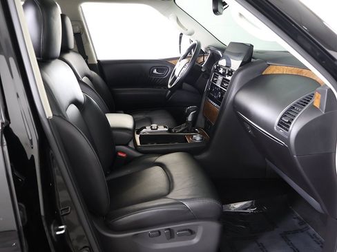 Used 2024 Nissan Armada SL image 35