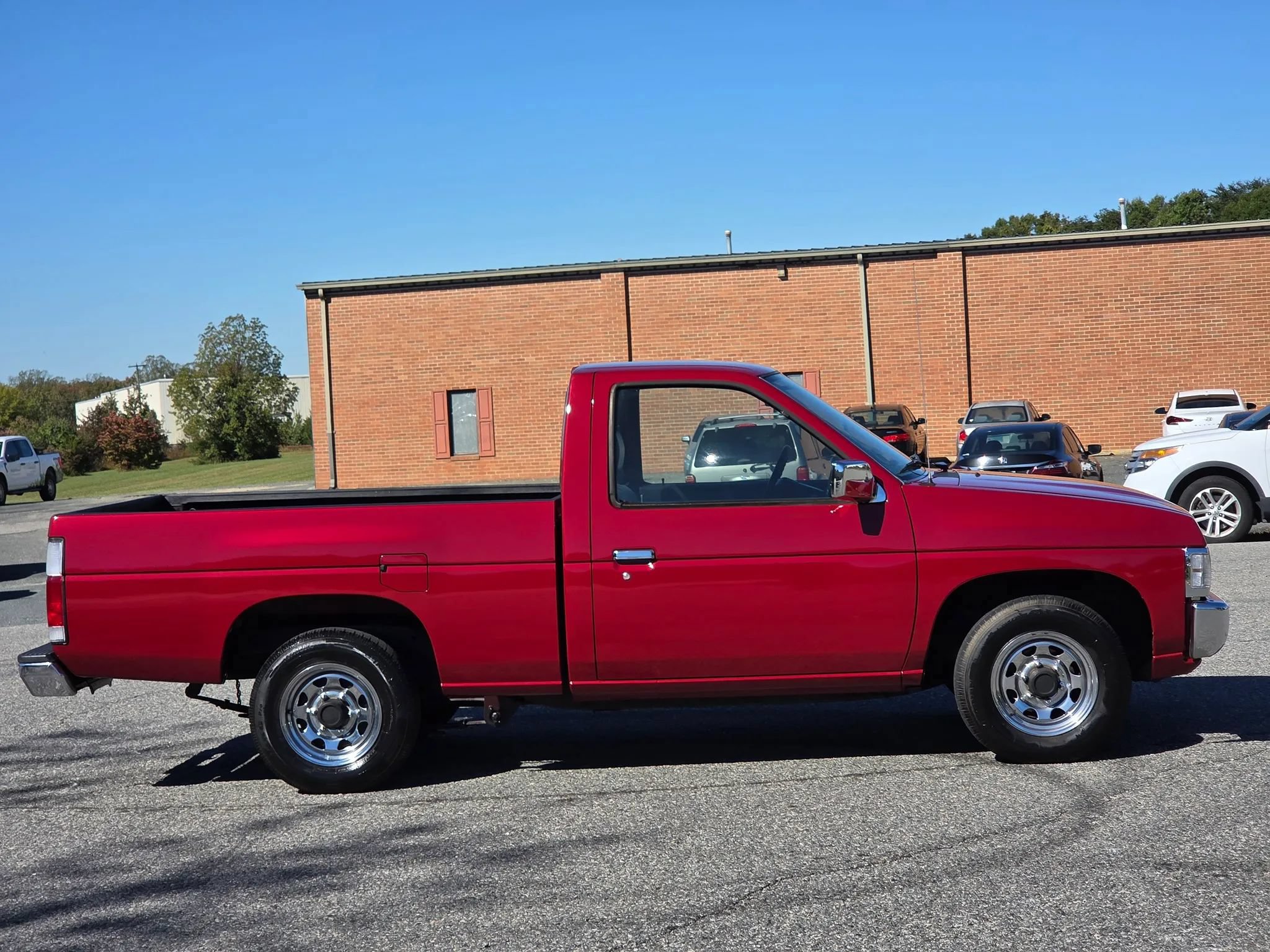 Used 1995 Nissan Pickup 2WD Regular Cab image 6