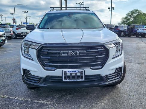 Used 2024 GMC Terrain SLE w/ Elevation Edition AWD/4WD image 4