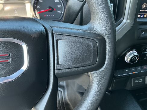 Used 2023 GMC Sierra 1500 Pro w/ Pro Value Package AWD/4WD image 17