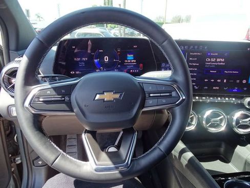 Used 2024 Chevrolet Blazer EV LT image 13