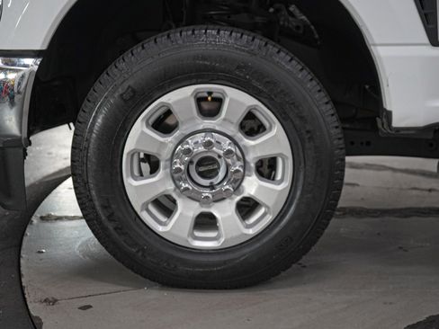 Used 2024 Ford F250 XLT AWD/4WD image 29