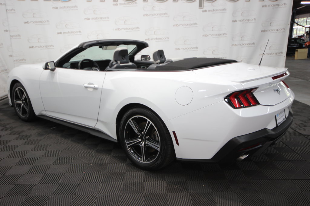 Used 2024 Ford Mustang Premium RWD image 13
