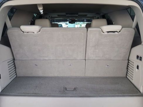 Certified 2020 Cadillac Escalade Premium Luxury image 27