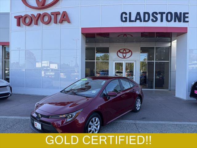 Certified 2025 Toyota Corolla LE FWD image 1