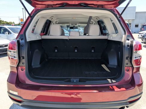 Used 2015 Subaru Forester 2.5i AWD/4WD image 12