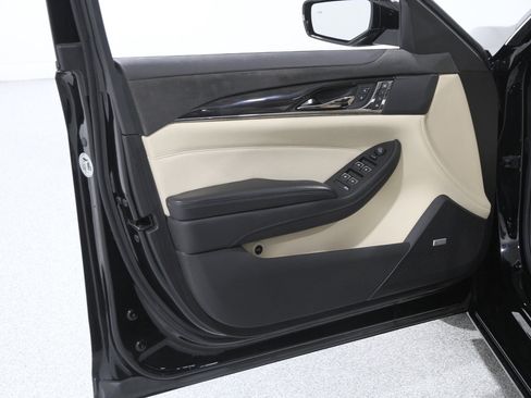 Used 2019 Cadillac CTS Luxury image 4