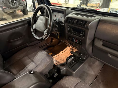 Used 2001 Jeep Wrangler Sport image 16