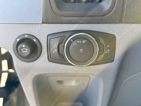 Used 2019 Ford Transit 250 148 Medium Roof RWD image 29