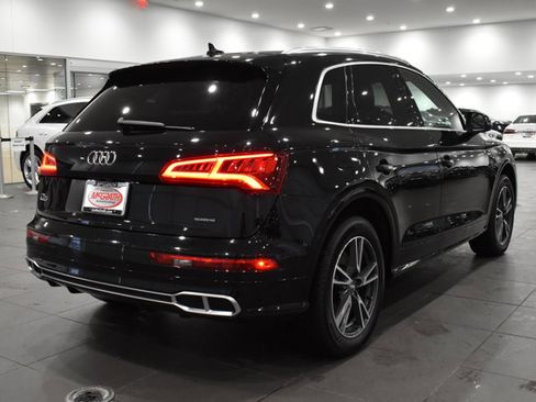 Used 2020 Audi Q5 e Premium Plus w/ Premium Plus Package image 10