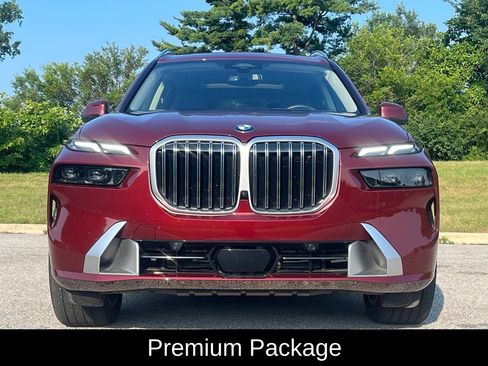 Used 2026 BMW X7 xDrive40i AWD/4WD image 2