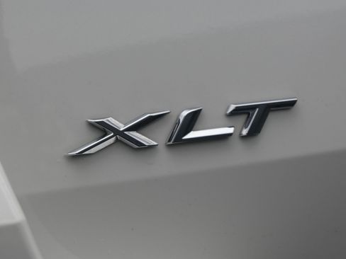 Used 2023 Ford Explorer XLT w/ Equipment Group 202A image 12